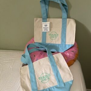 Chic Blue and Cream Tote Bag for Everyday Use